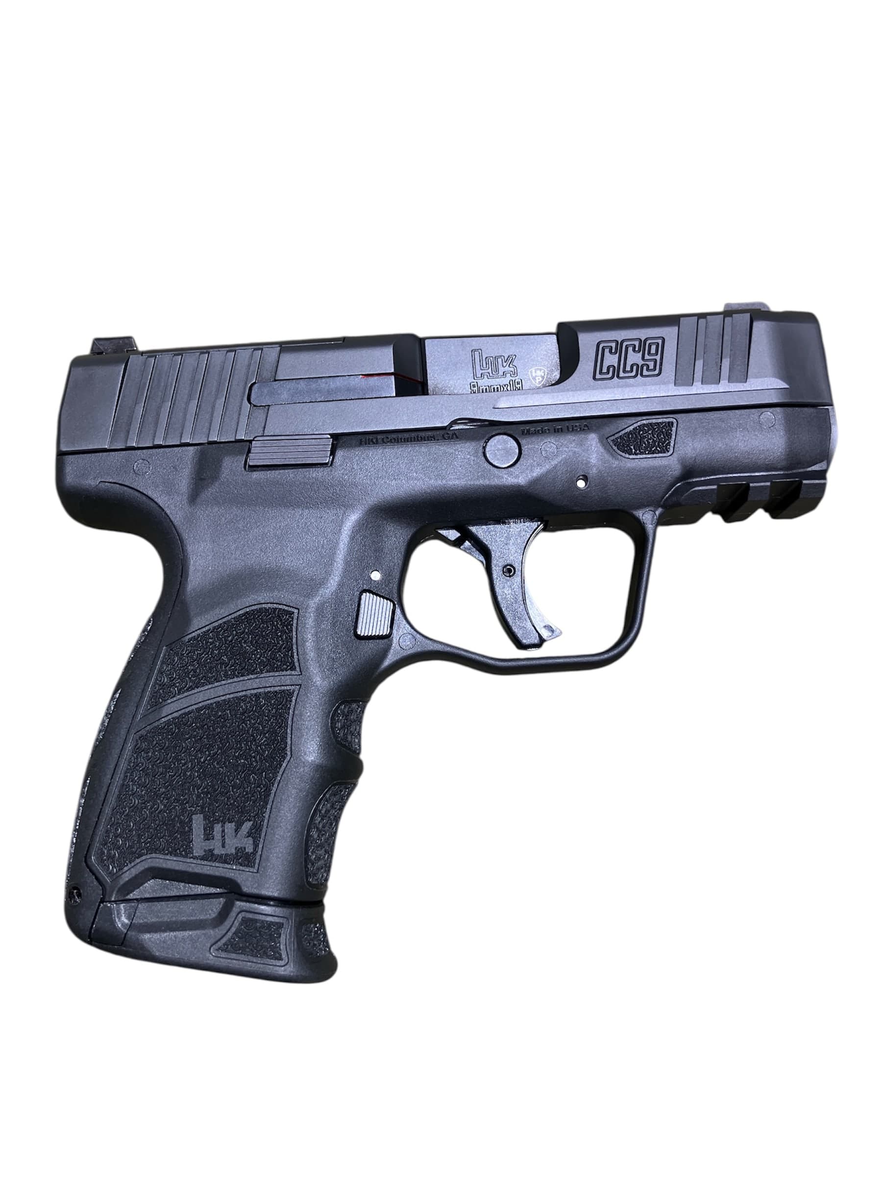 Es ist wirklich eine kleine Waffe, die mehr wie eine große Waffe in die Hand schießt.
